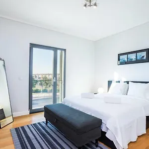 Guestready - Spacious Campolide Family Apt Fits 6 Apartamento